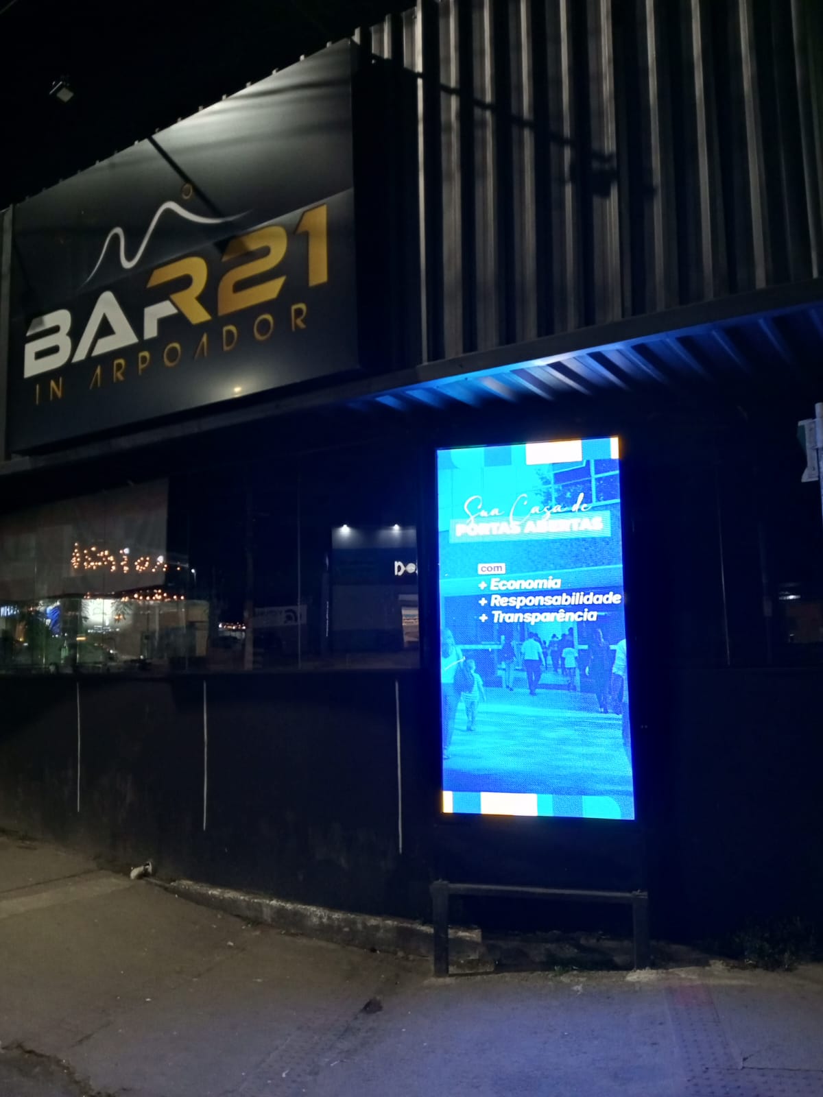 Painel de LED em Colina de Laranjeiras
